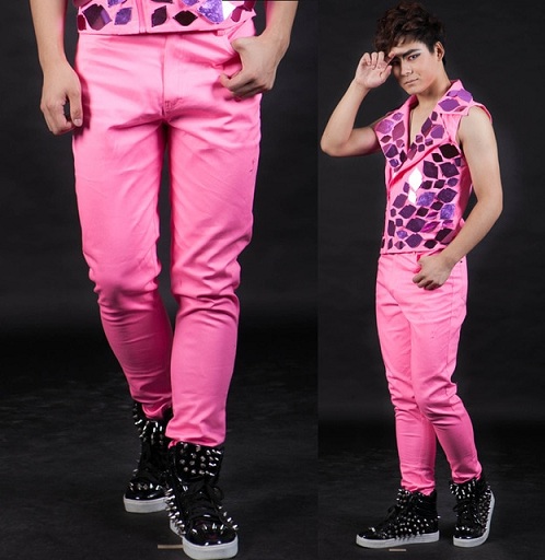 10 Stylish Designs of Pink Trousers for Men and Women in Fashion