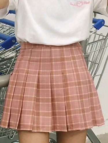 20 Trending Mini Skirt Designs for Women In Fashion