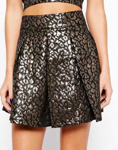 20 Trending Mini Skirt Designs for Women In Fashion