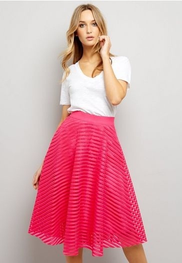 9 Trending Designs of Pink Skirts for Women with Stylish Look