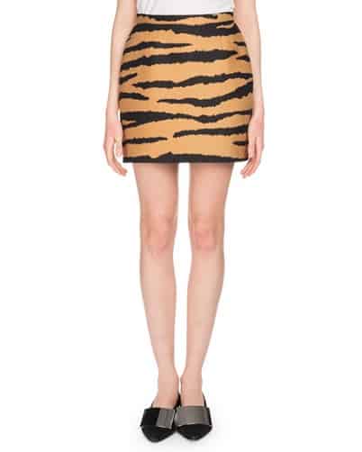 15 Trendy Collection of Straight Skirts for Women with Classic Look