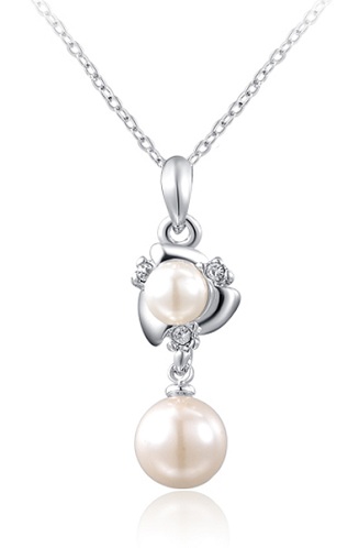 15 Trending Pearl Chain Designs with Attractive Look for Women