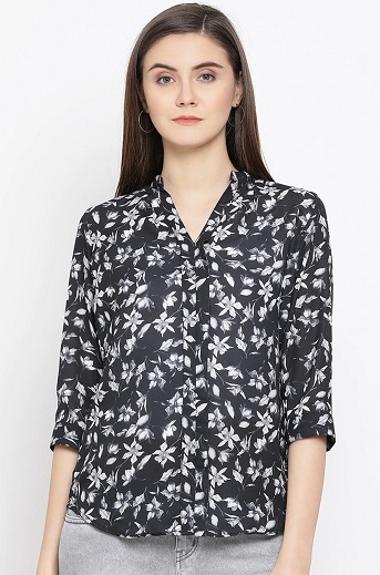 30 Trendy Designs of Black Tops for Women in Fashion