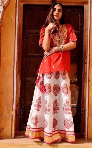 25 Latest Collection of Kurtis for Skirts are Trending Now