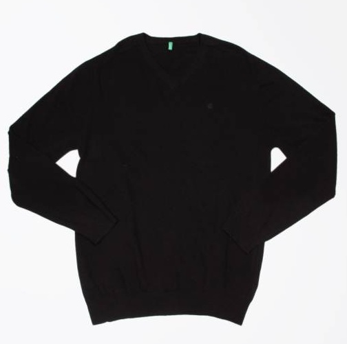 9 Latest Designs of Black Sweaters For Women in Fashion