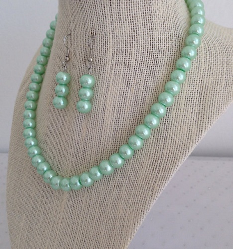9 Gorgeous Green Pearls and Its jewellery Designs for Women