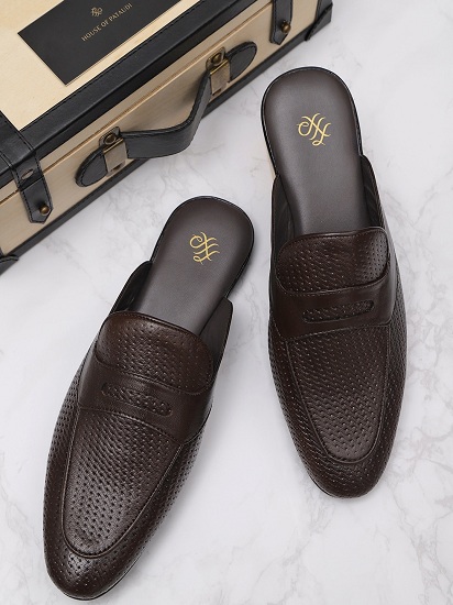 20 Stylish Penny Loafers For Men and Women in Different Designs