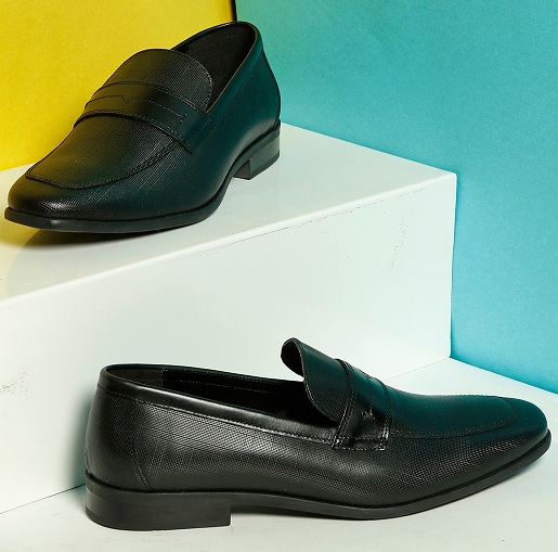 20 Stylish Penny Loafers For Men and Women in Different Designs