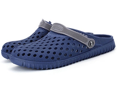 9 Stylish Designs of Slip On Sandals For Men and Women