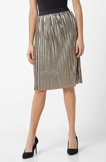 15 Different and Stylish Pleated Skirt Designs for Women