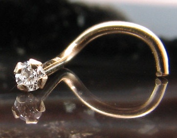 17 Spellbounding and Trendy Nose Pin Designs | I Fashion Styles