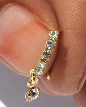 17 Spellbounding and Trendy Nose Pin Designs | I Fashion Styles