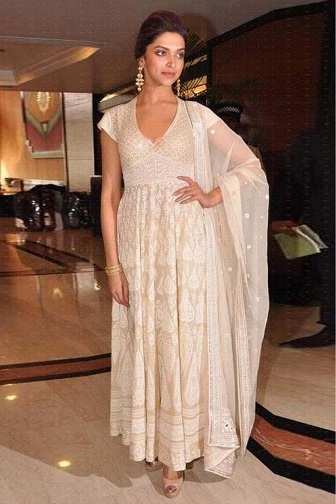 25 Stylish Models of White Kurti Designs for Every Occasion