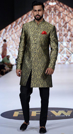 10 Trending Styles of Black Sherwani Designs for Ethnic Look