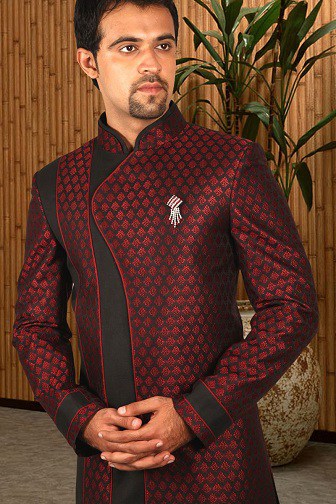 10 Trending Styles of Black Sherwani Designs for Ethnic Look