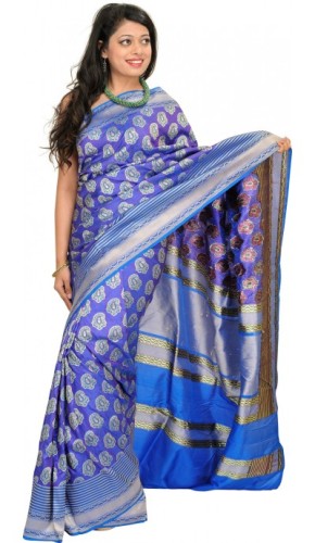 15 Modern Designs of Handwoven Sarees for Traditional Look