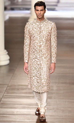 10 Trending White Sherwani Designs for Royal Look in All Occasions