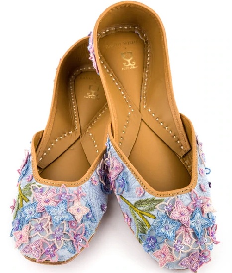 20 Stylish Blue Shoes for Men and Women - Must Try Models