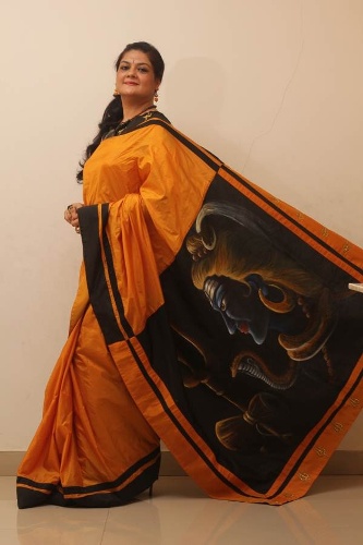 Saree Painting Designs - 9 Latest Patterns for Stunning Look