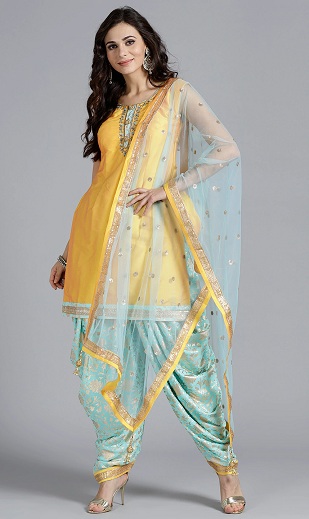 Short Kurtis For Women - 20 Stylish Designs for Stunning Look