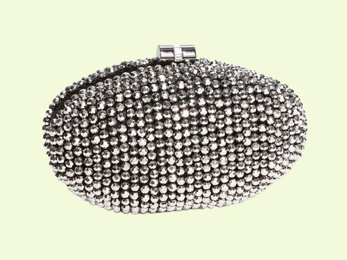 15 Most Popular Women's Designer Handbags Models in India