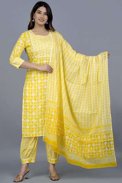 15 Stylish Ethnic Salwar Kameez Designs with Tradition Look