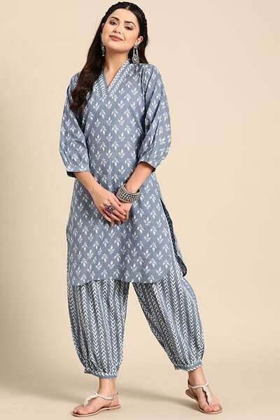 10 Classy Models of Casual Salwar Kameez for Everyday Wear