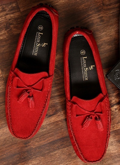 10 Trendy Styles of Tassel Loafers for Men and Women in Fashion