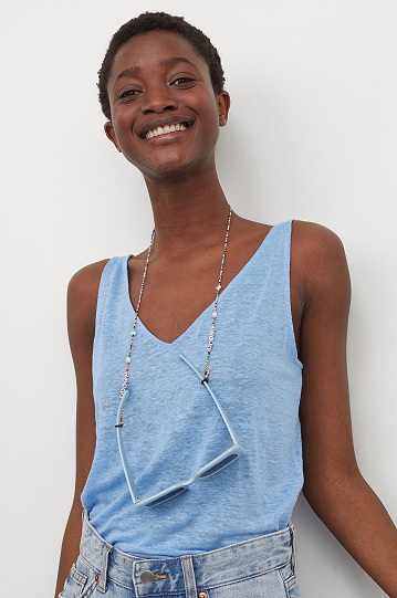 25 Stylish Designs of V Neck Tops for Stunning Look