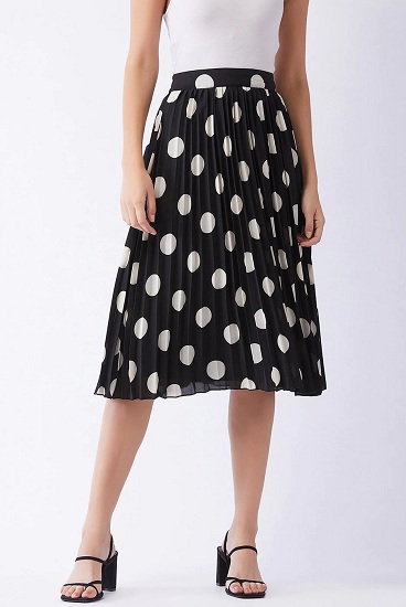 20 Beautiful Designs of Flared Skirts for Women - New Collection