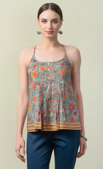 25 Trendy Styles of Cotton Tops for Women with Fashionable Look