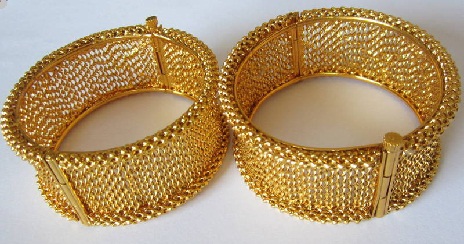 9 Modern Designs of Antique Temple Jewellery for Traditional Look