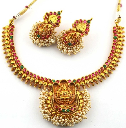 9 Modern Designs of Antique Temple Jewellery for Traditional Look