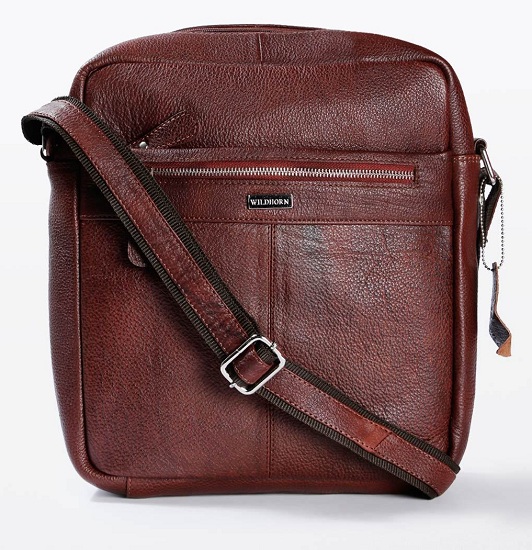 25 Latest Fashionable Sling Bags for Men and Women in Trend