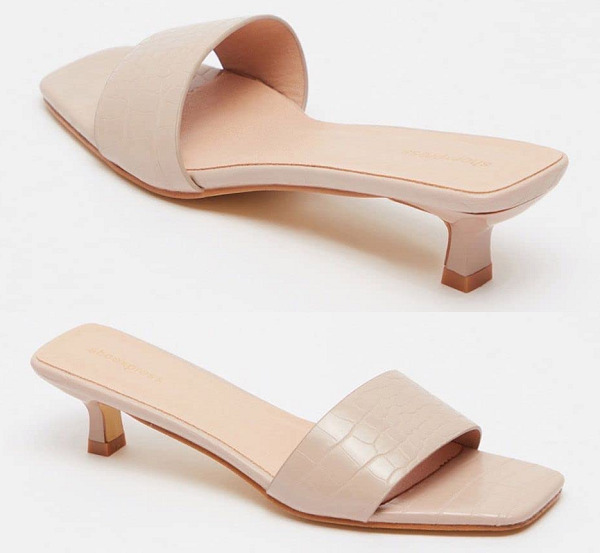 9 Fashionable Models of Women's Slide Sandals for Daily Use