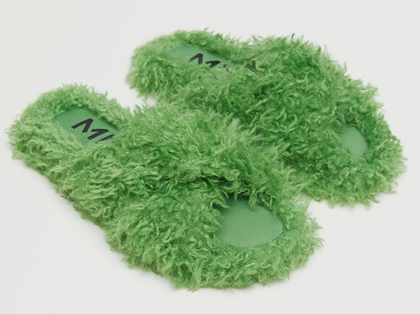 9 Fashionable Models of Women's Slide Sandals for Daily Use