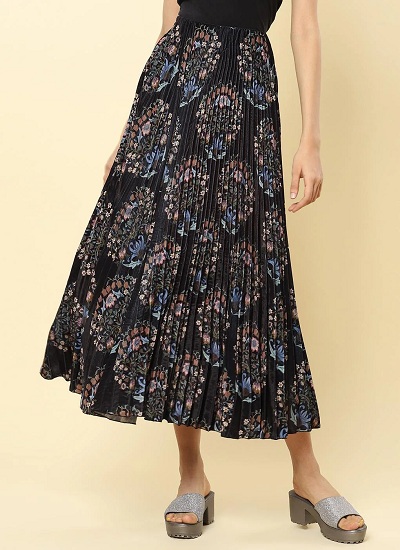 9 Elegant Designs of Velvet Skirts for Women in Trend | I Fashion Styles