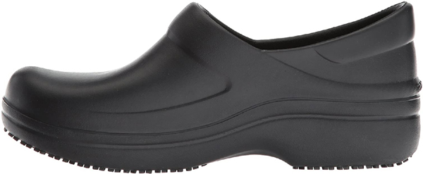 Crocs Slippers: 10 Different Types of Crocs to Buy 2023