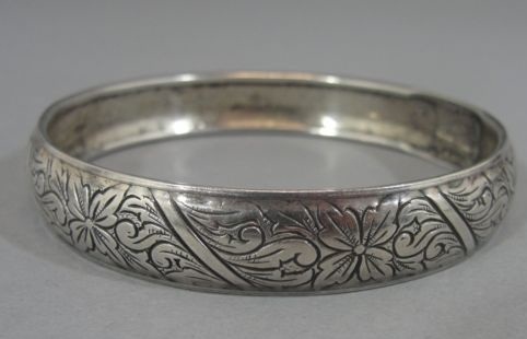 Silver Bangles for Women - 15 Latest and Beautiful Designs