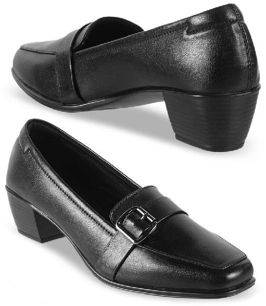 9 Trending Models of Heeled Loafers for Women in Parties