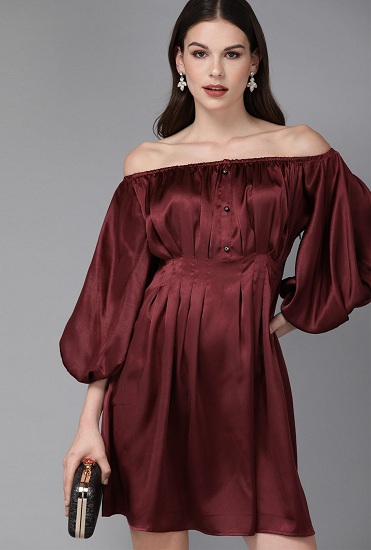 25 Trendy Designs of Satin Dresses for Ladies in Fashion