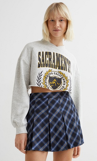 20 Trending Designs of Blue Skirts for Women in Fashion