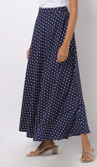 20 Trending Designs of Blue Skirts for Women in Fashion