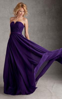 15 Stunning Models of Purple Dresses for Ladies in Fashion