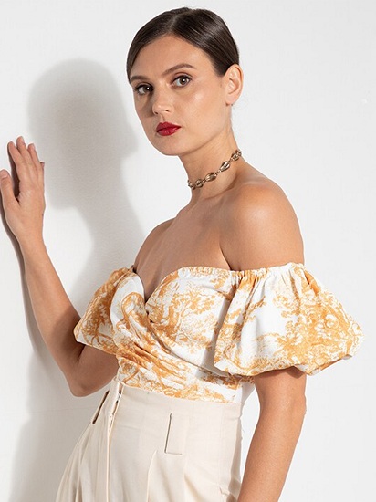 25 Stylish Off Shoulder Tops Collection for Trending Look