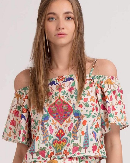 25 Stylish Off Shoulder Tops Collection for Trending Look