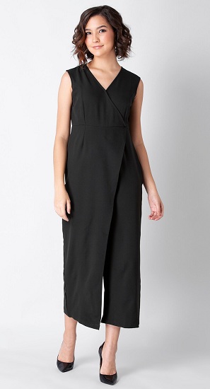 25 Latest Designs of Black Jumpsuits for Women in Trend