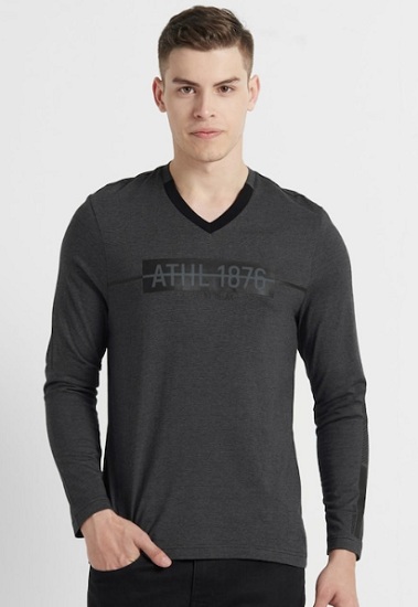 25 Stylish and Modern V-Neck T-Shirts for Men and Women