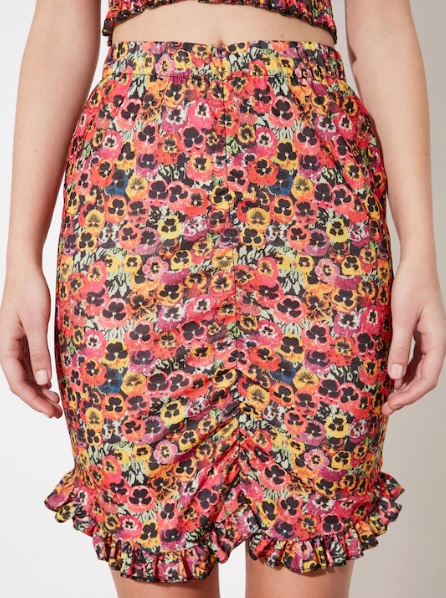 20 Trendy Designs of Ruffle Skirts for Women with Beautiful Look