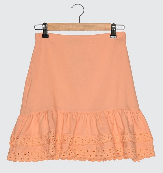 20 Trendy Designs of Ruffle Skirts for Women with Beautiful Look